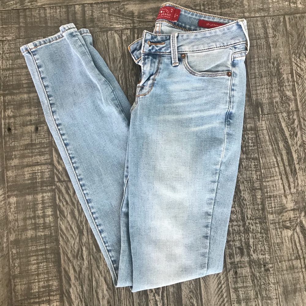Light denim skinny jeans